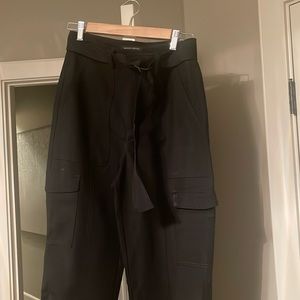 Brand NewSize 8 black Banana Cargo Pants